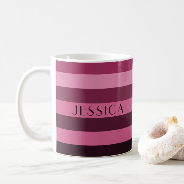Modern rosa Streifen Muster Name Kaffeetasse (Mit Donut)