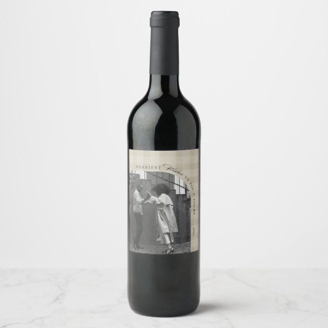 Modern Rustic Plaid Holiday Wine Label Personalize Weinetikett (Vorderseite)