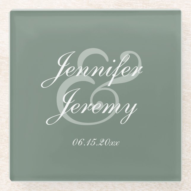 Modern Sage Green Elegante White Script Hochzeit Glasuntersetzer (Vorderseite)
