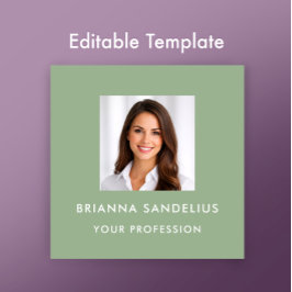 Modern Sage Green Photo Template Professional Quadratische Visitenkarte