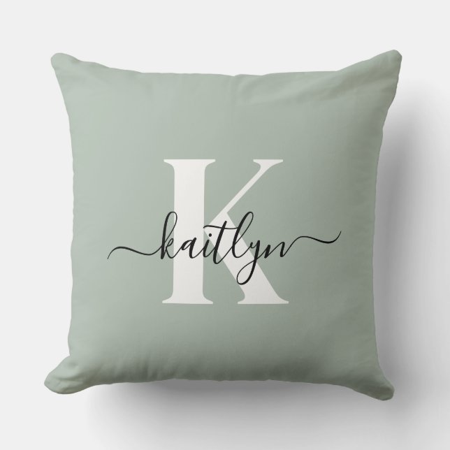 Modern Sage Green Script Monogram Kissen (Vorderseite)
