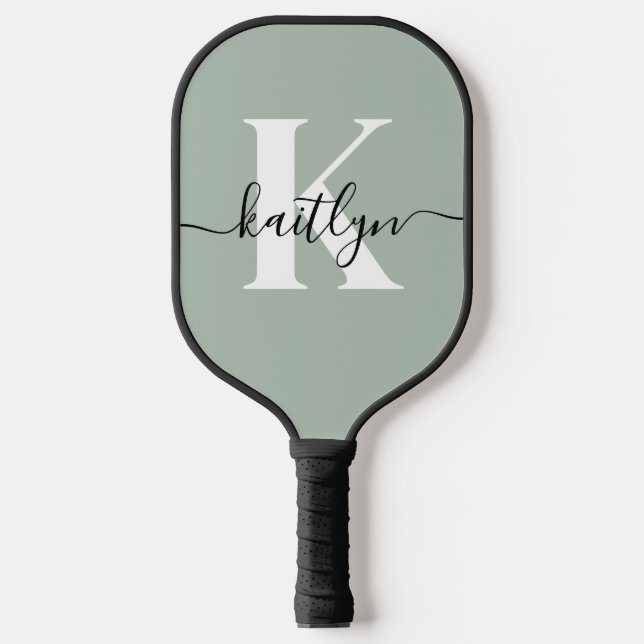Modern Sage Green Script Monogram Pickleball Schläger (Vorderseite)