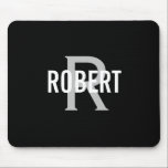 Modern Schwarz-weiße Monogramm-Männer nennen Mausp Mousepad<br><div class="desc">Modernes Design mit schwarzem Hintergrund, ein modernes graues Monogramm mit weißem Namen. Personalisieren Sie mit Ihrem Namen und Initial.</div>