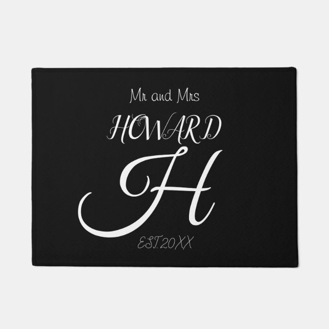 Modern Schwarz-weißer Monogramm Name Newlyweds Doo Fußmatte (Vorderseite)