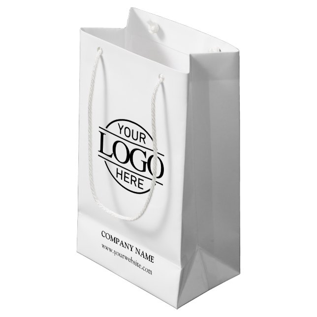 Modern Schwarz-weißes Firmenlogo Kleine Geschenktüte (Vorderseite Schrägansicht)