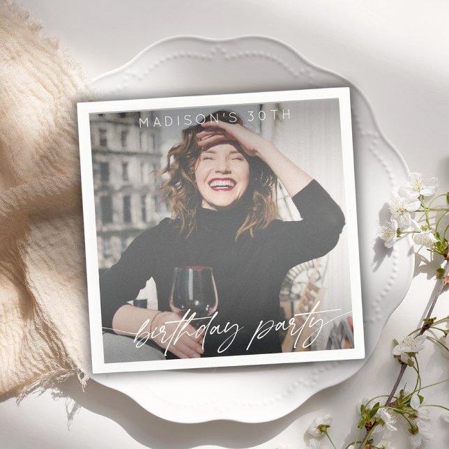Modern Script Birthday Party Foto Serviette (Von Creator hochgeladen)