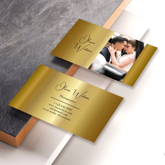 Modern Script Gold Professional Fotograf Visitenkarte (Von Creator hochgeladen)