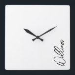 Modern Script Personalisiert Name Quadratische Wanduhr<br><div class="desc">Moderne Minimalistische Personalisierte Namensschilder Dieses Design zeichnet sich durch einen personalisierten Namen im modernen,  schwarzen Schriftart mit Schrift auf weißem Hintergrund aus.</div>