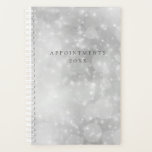 Modern Silver Bokeh Planer<br><div class="desc">Moderne silber-weiße,  funkelnde Bugglampen,  personalisierter Planer. Textfarbe und Schriftart können angepasst werden.</div>