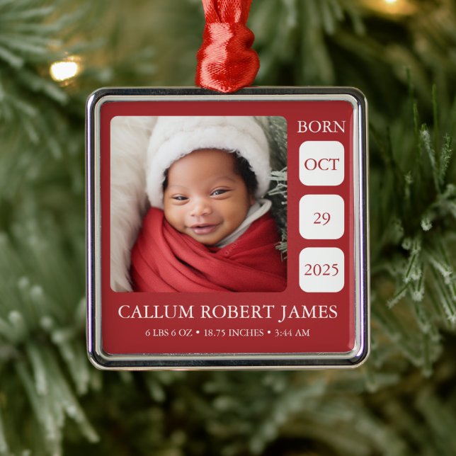 Modern Silver Border Red Baby Birth Stats Ornament Aus Metall (Baum)