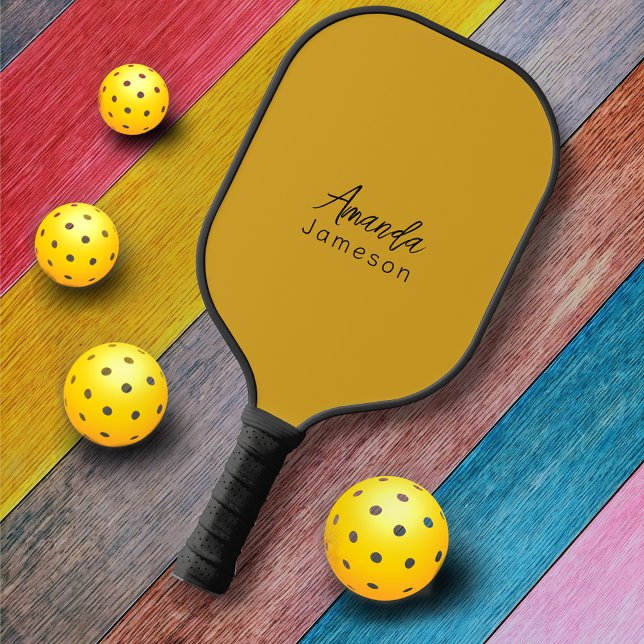 Modern Simple Mustard Yellow Monogram Pickleball Schläger (Von Creator hochgeladen)