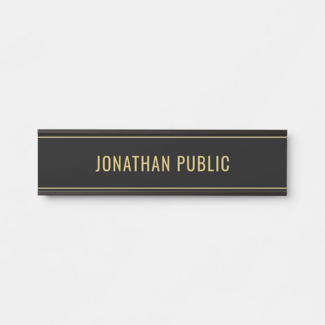 Modern Simple Sleek Black & Gold Name Template Türschild (Vorderseite )