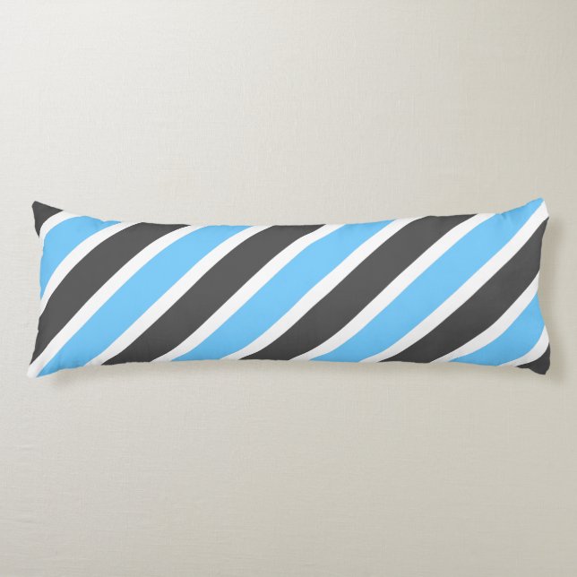 Modern Sky Blue Gray Diagonal Stripes Seitenschläferkissen (Vorderseite)