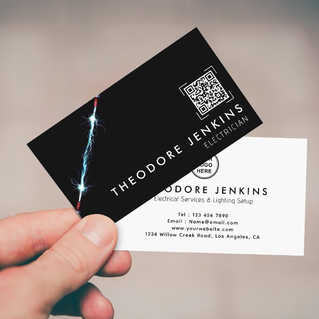 Modern Sleek Black Electrician QR Code Logo Visitenkarte (Von Creator hochgeladen)