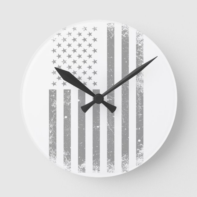 Modern Stylisierte Black USA Flag , Abstrakt Runde Wanduhr (Vorderseite)