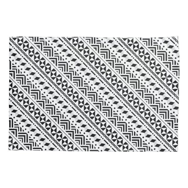 Modern Tribal Black and White Geometric Kissenbezug (Rückseite)