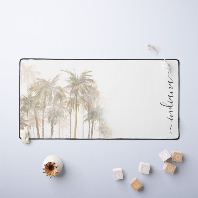 Modern Tropical Palm Trees Typografie Script Schreibtischunterlage (Kindertisch)