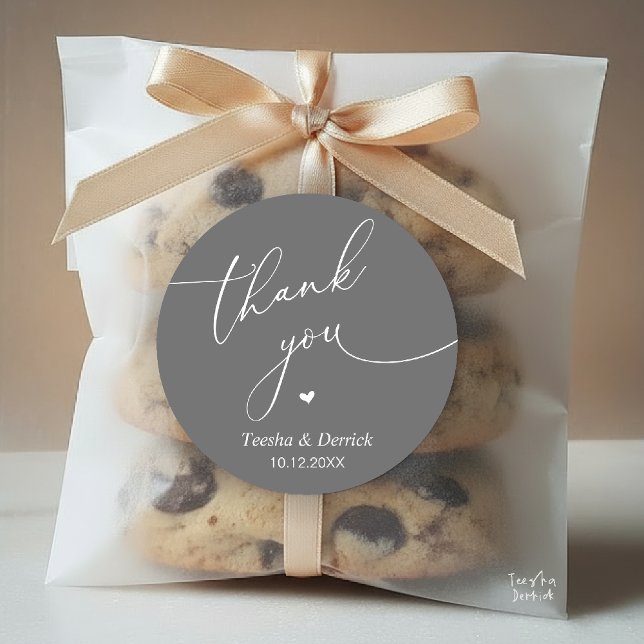 Modern Wedding Minimal Thank You Cute Heart Gifts Runder Aufkleber (Modern Wedding Minimal Thank You Cute Cute Little Heart Gifts Classic Round Sticker in Dark Grey)