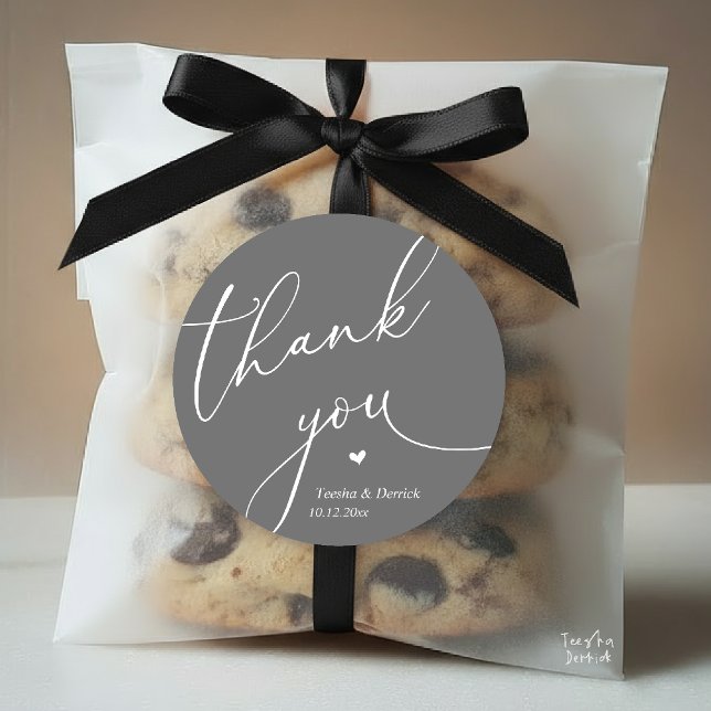 Modern Wedding Minimal Thank You Cute Heart Gifts Runder Aufkleber (Modern Wedding Minimal Thank You Cute Cute Little Heart Gifts Classic Round Sticker in Dark Grey)
