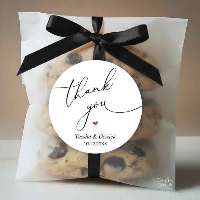 Modern Wedding Minimal Thank You Cute Heart Gifts Runder Aufkleber (Modern Wedding Minimal Thank You Cute Cute Little Heart Gifts Classic Round Sticker in Black White)