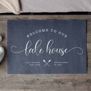 Modern WELCOME TO OUR Lake House Brush Script Blue Fußmatte