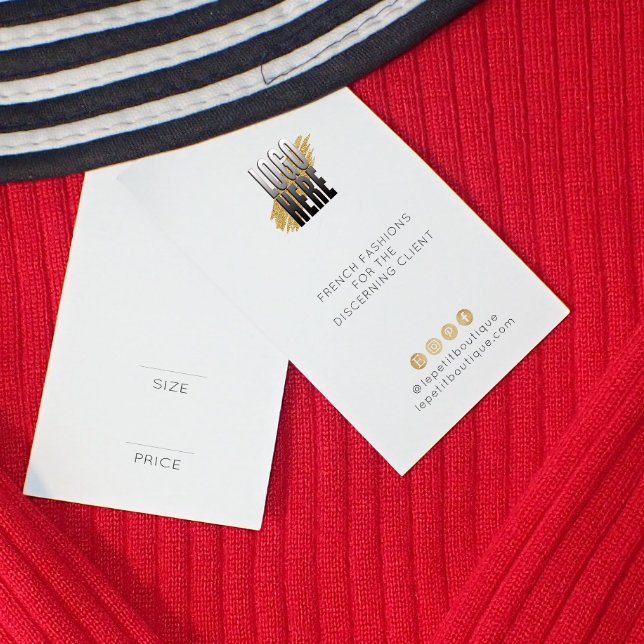 Modern White Clothing Preis mit Logo (Von Creator hochgeladen)