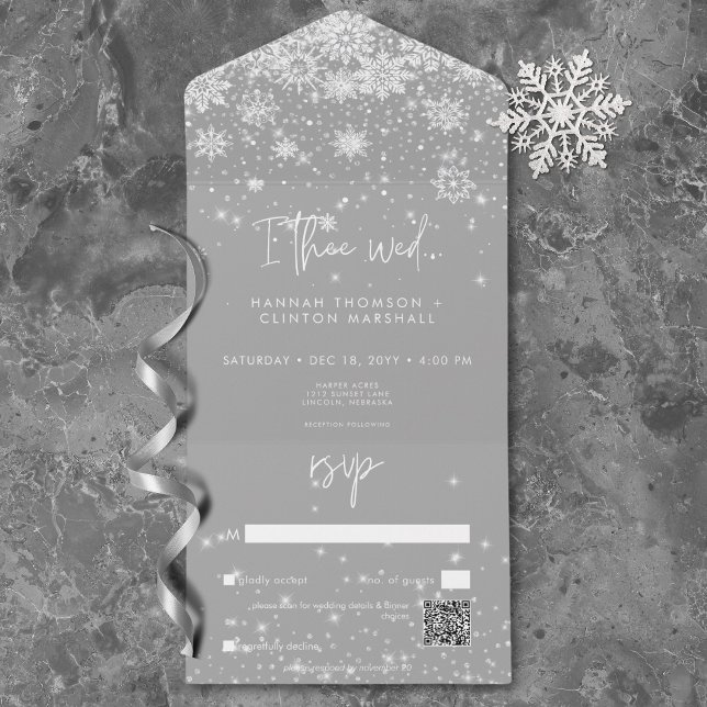 Modern White Sparkle Snowflakes Wedding QR Code All In One Einladung (Modern White Sparkle Snowflakes Wedding QR Code All In One Invitation)