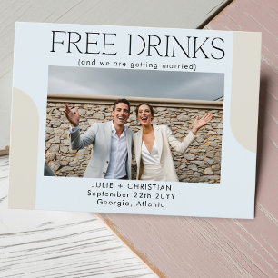 Modern witzige, kostenlose Getränke Hochzeit Siche Postkarte