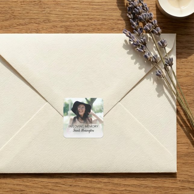 Modern zum Gedenken | Foto-Gedenkbild Quadratischer Aufkleber (Von Creator hochgeladen)