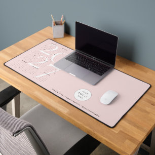 Moderne 2027 Kalender Blush Pink Geschäftslogo Schreibtischunterlage
