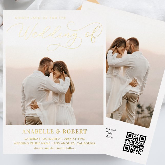 Moderne 2 Fotos & Chic Script QR Code Hochzeit Rea Folieneinladung (Von Creator hochgeladen)