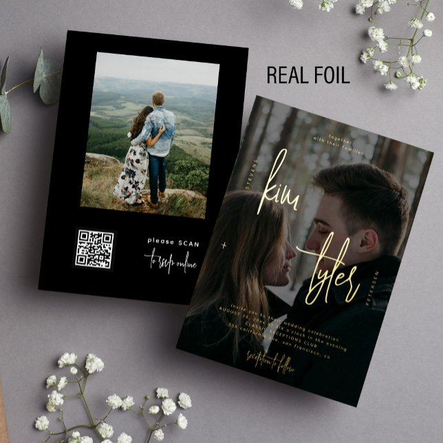 Moderne 2 Fotos QR CODE Rose Gold Skript Hochzeit Folieneinladung (Von Creator hochgeladen)