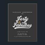 Moderne 40 und fabelhafte schwarze und goldene Geb Postkarte<br><div class="desc">Moderne 40. Geburtstagstypografie in Schwarz und Gold - coole Retroskripttexte in monochromen Formen. Teil einer Sammlung.</div>