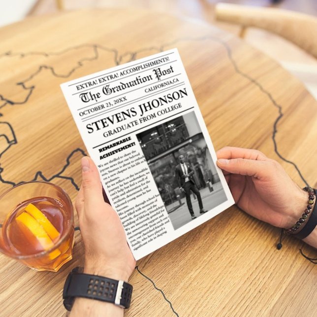 Moderne Abschluss Newspaper Uni/Universität Einladung (Von Creator hochgeladen)