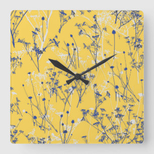Moderne Abstrakte blaue Wildblumen auf Senf Yellow Quadratische Wanduhr