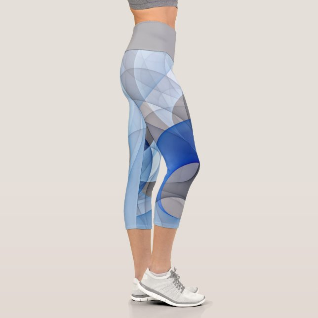Moderne Abstrakte blaugraue Fraktal Grafik Capri Leggings (Rechts)