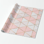 Moderne Abstrakte geometrische Dreiecke Pfirsichgo Geschenkpapier<br><div class="desc">Moderne Abstrakte geometrische Dreiecke zeichnen Gold-Design aus. Anpassen mit oder ohne Text. von Visnezh</div>