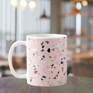 Moderne abstrakte Terrazzo-Muster aus der Mitte de Kaffeetasse