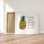 Moderne Ananas mit Aquarellfarbe & positives Zitat Leinwanddruck<br><div class="desc">Moderne Ananas mit Aquarellfarbe & positives Zitat</div>