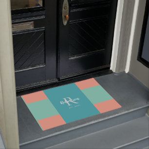 Moderne Aquamarine, blaue und rosa Mit Monogramm Fußmatte