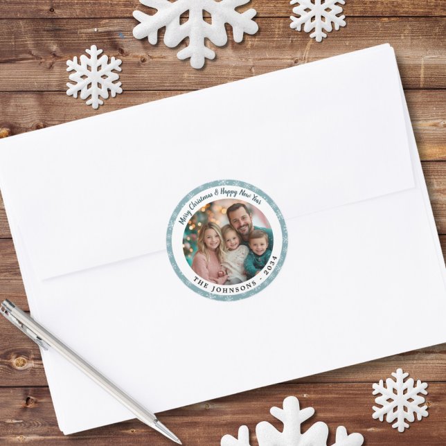 Moderne Aquamarine Schneeflocken Runder Aufkleber (Round Blue Snowflake Christmas Sticker)