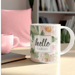 Moderne Aquarell-Blume & Hallo & Name Kaffeetasse<br><div class="desc">Moderne Aquarell-Blume & Hallo & Name</div>