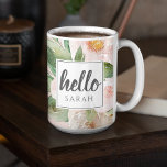 Moderne Aquarell-Blume & Hallo & Name Zweifarbige Tasse<br><div class="desc">Moderne Aquarell-Blume & Hallo & Name</div>