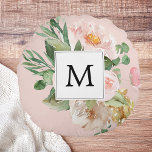 Moderne Aquarellfarben Rosa Blume Mit Monogramm Rundes Kissen<br><div class="desc">Moderne Aquarellfarben Rosa Blume Mit Monogramm</div>