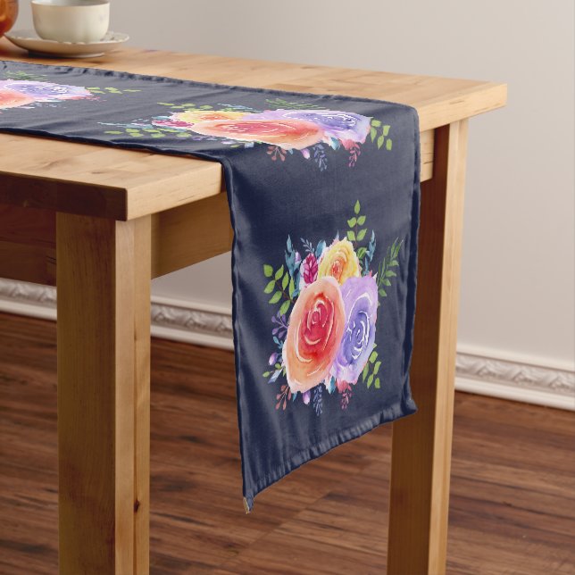 Moderne Aquarellfarben-Rose Kurzer Tischläufer