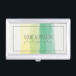 Moderne Aquarellstreifen Fotografy Tempel Visitenkarten Etui<br><div class="desc">Elegante moderne Fotografie Visitenkartenhalter Vorlage. Trendy pastellfarbene Aquarellfarben Pinselstriche Streifen. Gelb und pastellgrün.</div>