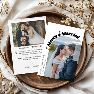 Moderne Arch Merry & Married Weihnachts-Hochzeit Feiertagskarte