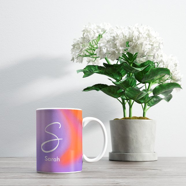 Moderne Aura farbige Gradiententypografie Kaffeetasse (Von Creator hochgeladen)