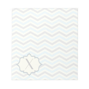 Moderne Babyblau-, Grau-, Elfenbein-Chevron-Muster Notizblock