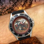 Moderne Bauer Traktor Watch Armbanduhr<br><div class="desc">Eine Uhr mit modernem Traktordesign mit optionaler Klassik Stundenkarte. Sie können das Monogramm anpassen oder löschen.</div>